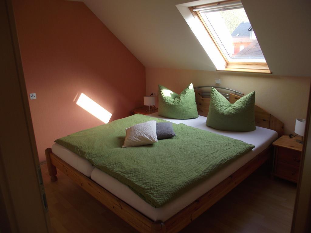 Ferienhaus Schneiders Kröv Exteriör bild