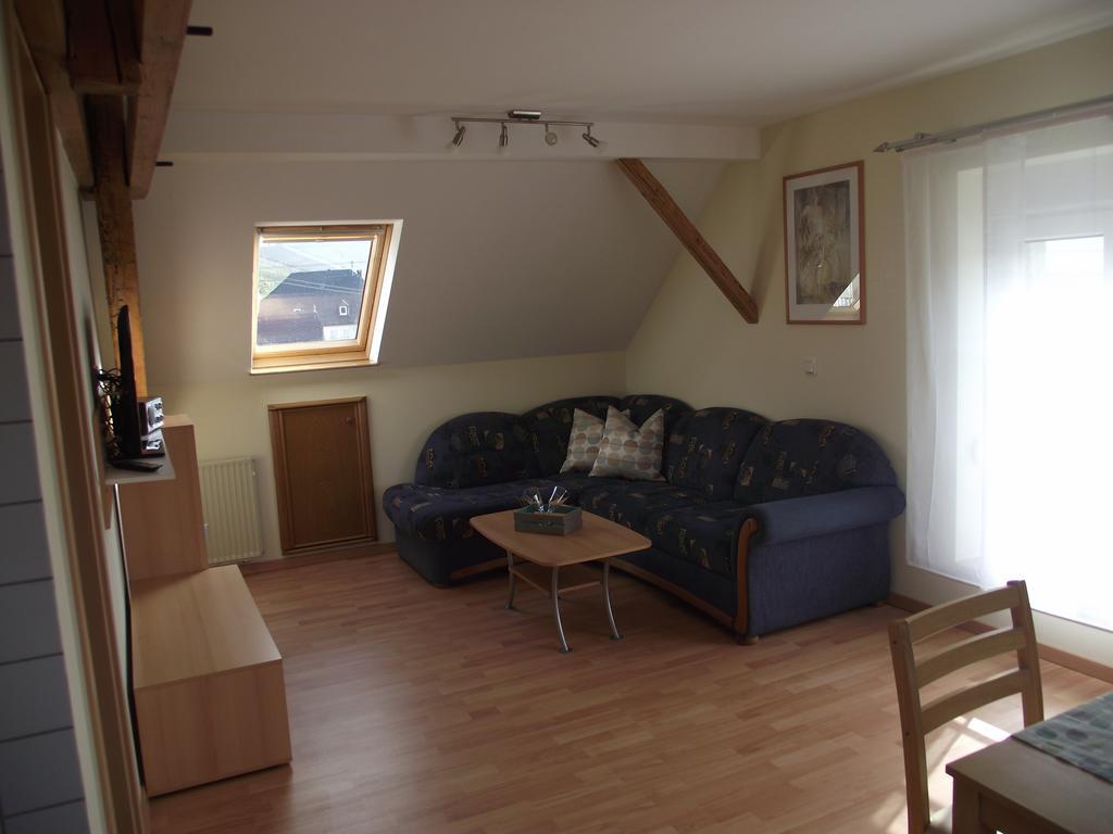 Ferienhaus Schneiders Kröv Exteriör bild